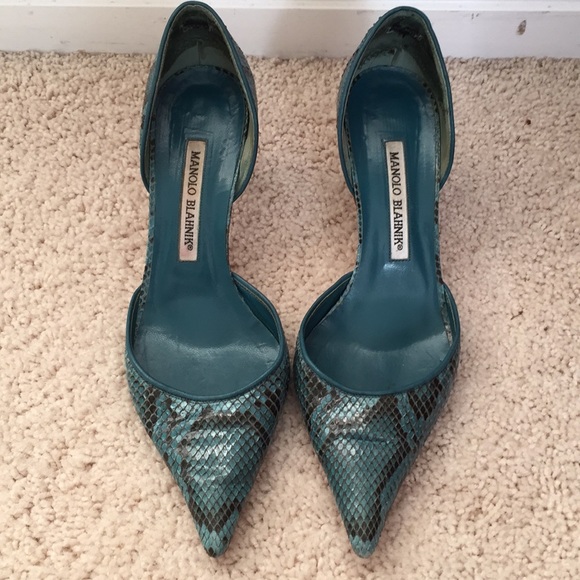 Manolo Blahnik Shoes - Manolo Blahnik Teal Snakeskin heels, size 37